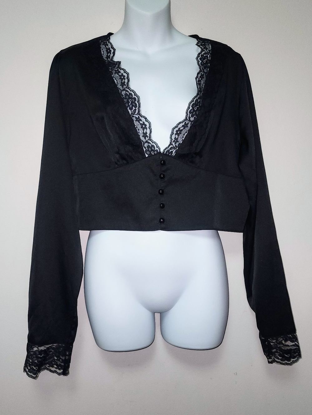 SHEIN Black Lace-Trim Cropped Blouse XL 12